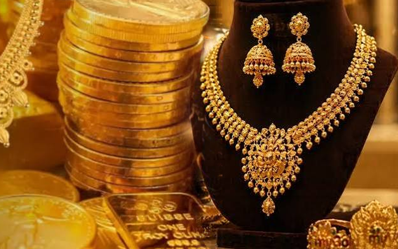 سونے کی قیمت میں معمولی تبدیلی، چاندی مستحکم؛ دہلی میں آج کے تازہ نرخ جانیں