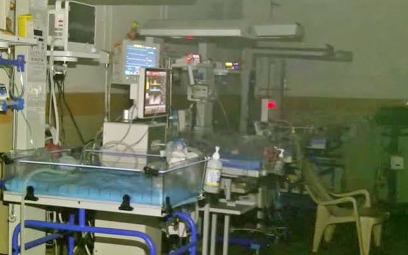 تلنگانہ: عادل آباد کے اسپتال کے چلڈرن وارڈ میں آگ، بچے کی موت