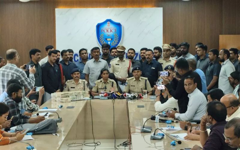 حیدرآباد: خود کو پولیس افسر ظاہر کرتے ہوئےتاجر کو لوٹنے کی کوشش۔10ملزمین گرفتار